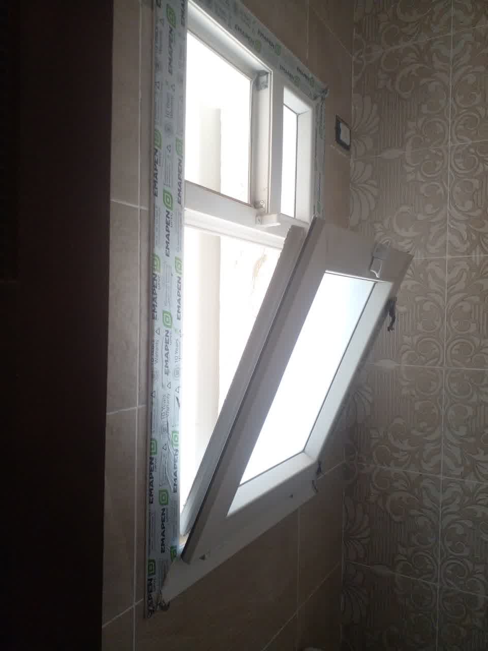 شباك قلاب قطاع إيمابن يو بي في سي