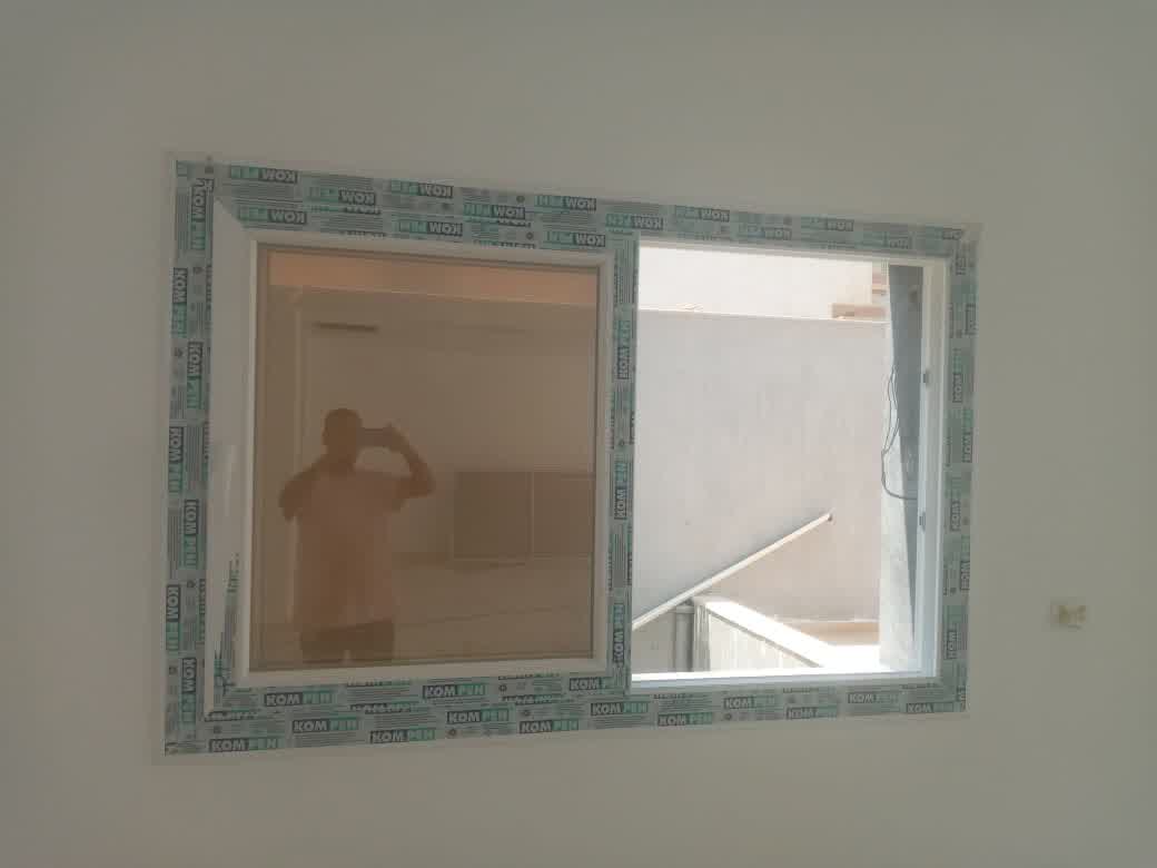 شباك جرار قطاع كومبن يو بي في سي