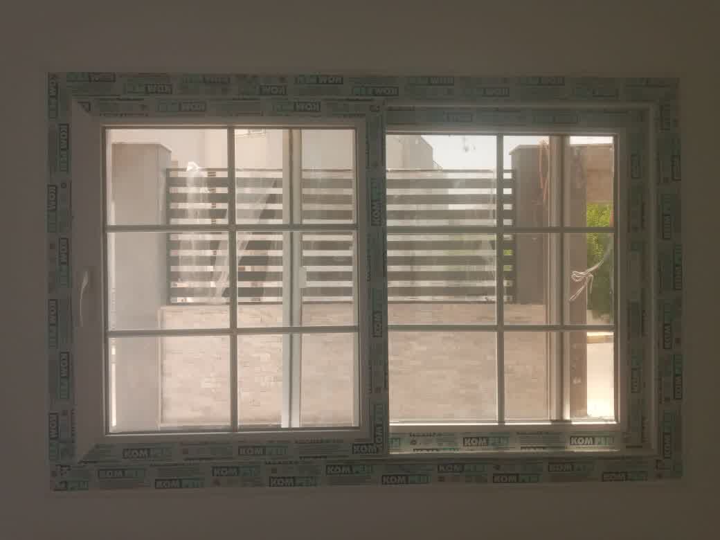 شباك جرار قطاع كومبن يو بي في سي