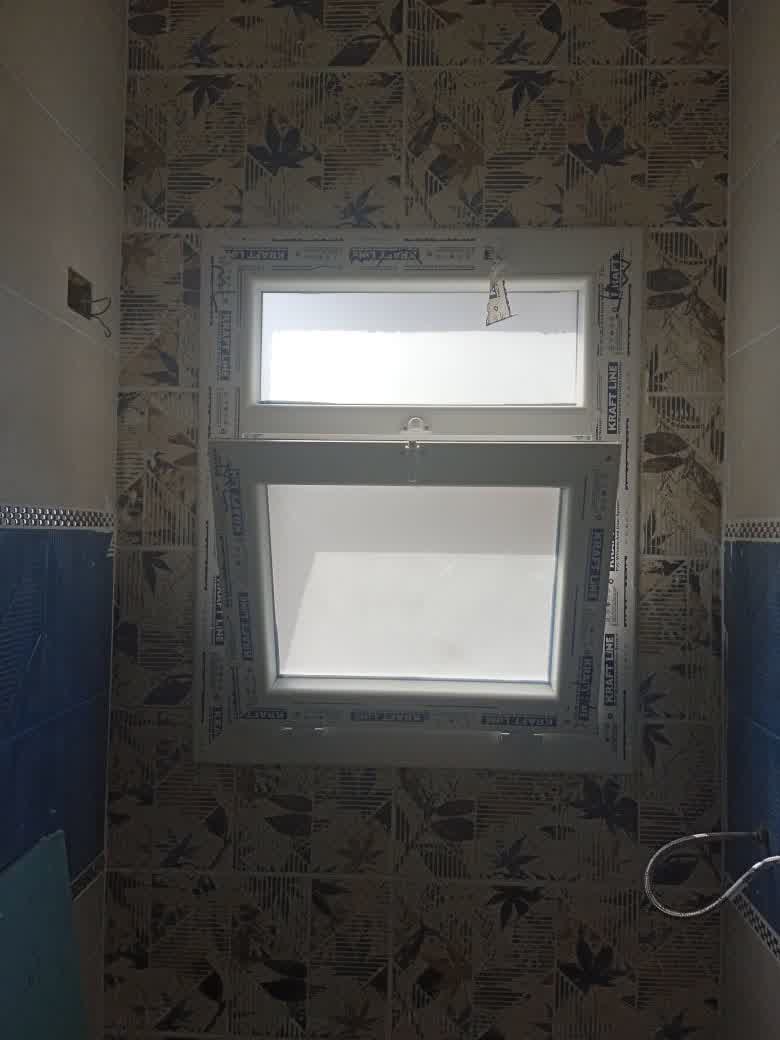 شباك قلاب للحمام ، قطاع كرافت لاين يو بي في سي