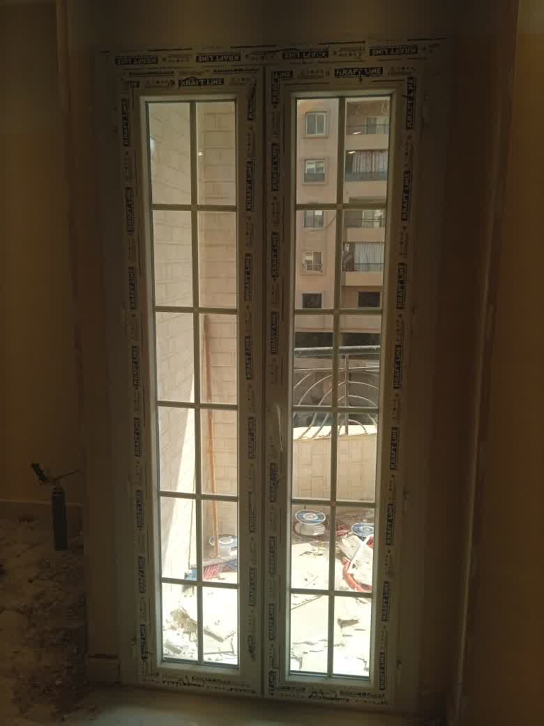 باب بلكونة مفصلي قطاع كرافت لاين يو بي في سي